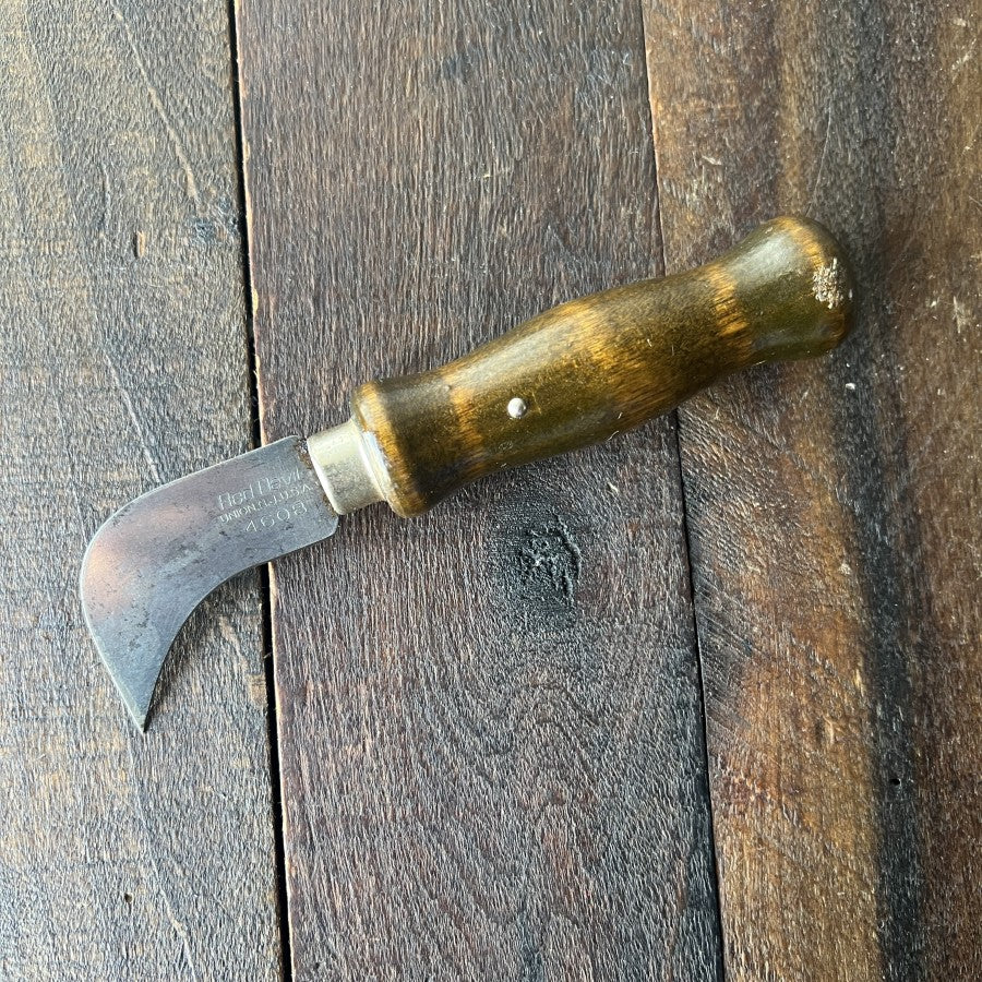 Red Devil 4605 Hawkbill Roofing Knife (USA)