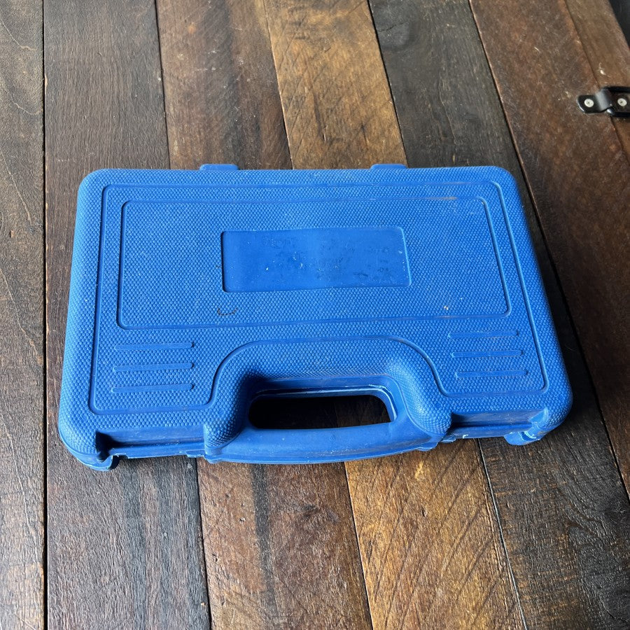 Unknown Coolant Vacuum Fill Kit Gear Up