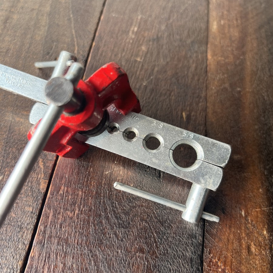Great Neck Great Neck 45 Degree Flaring Tool Gear Up