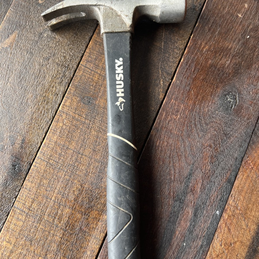 Husky Husky 20 oz Claw Hammer Gear Up
