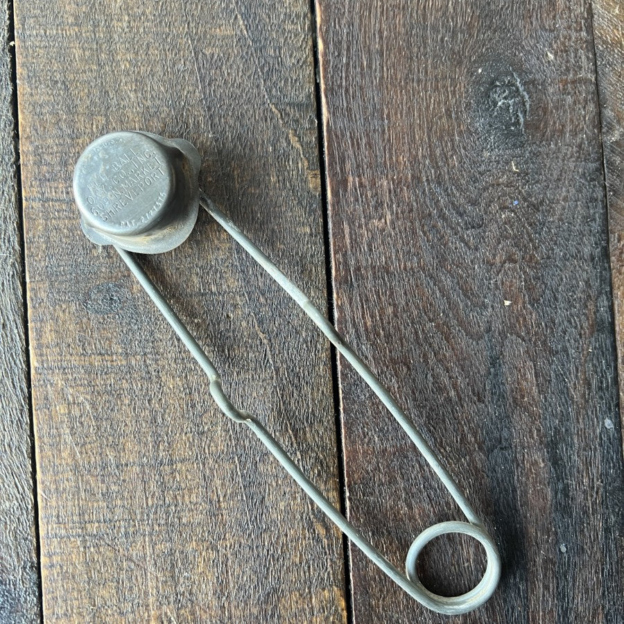 Vintage Red Ball Striker (USA)