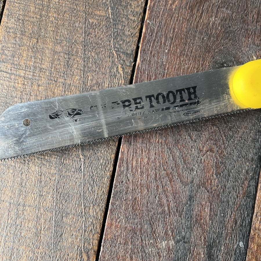 Sabretooth Fine Tooth Hand Pull Saw