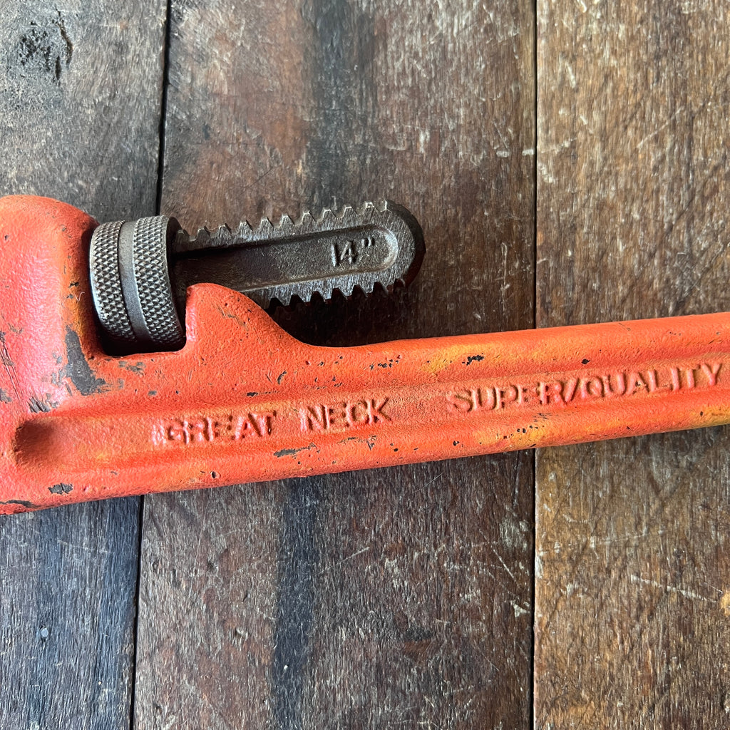 Great Neck Great Neck 14-Inch Heavy Duty Straight Pipe Wrench Gear Up