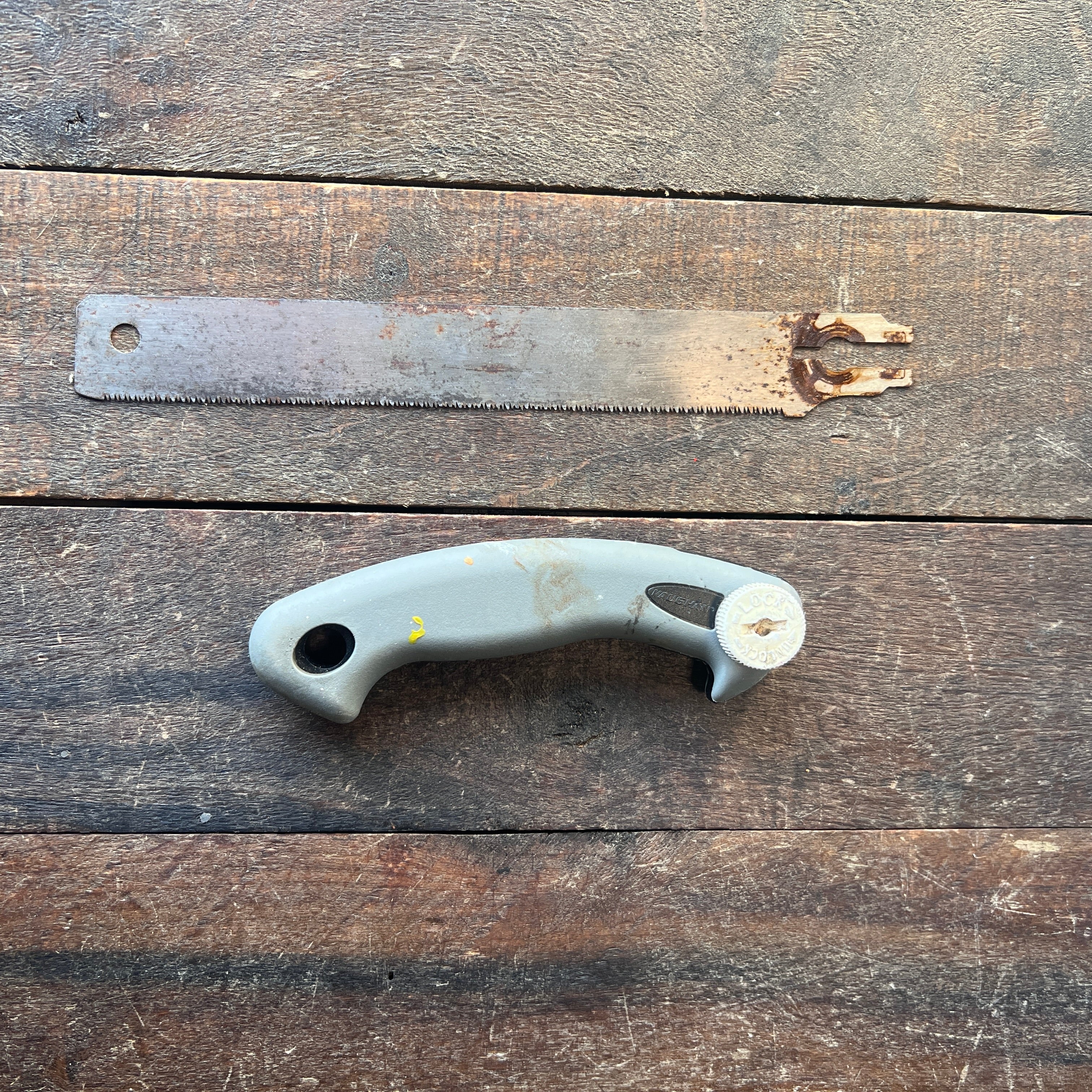 Unknown Pull Saw with Detachable Blade Gear Up