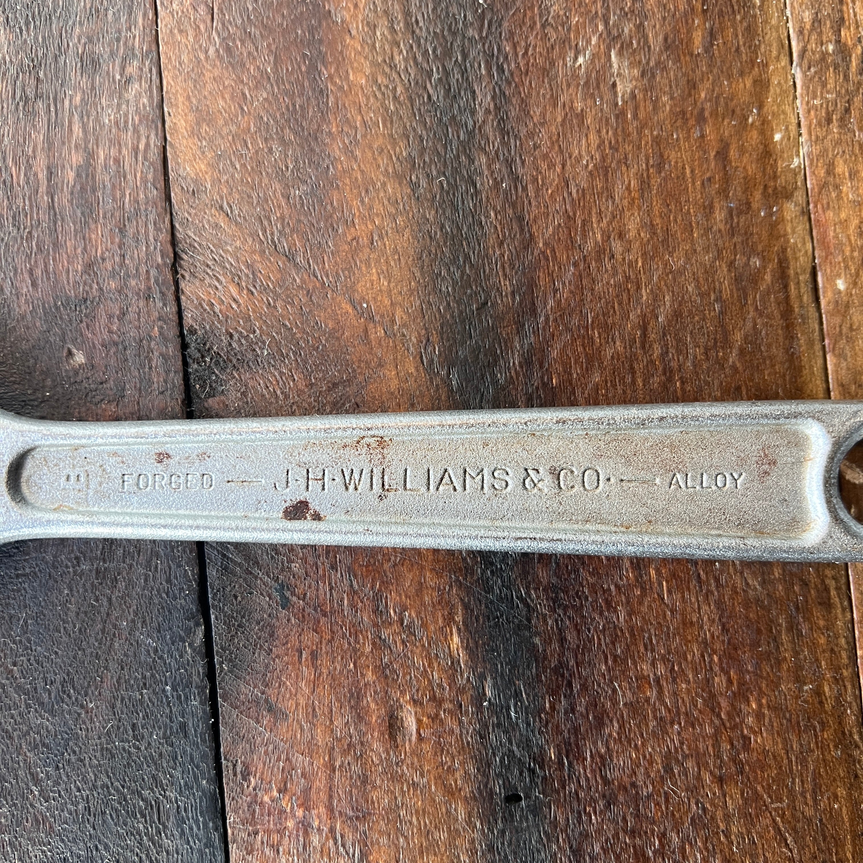J.H. Williams Co J.H. Williams Co 8 Inch Adjustable Wrench (USA) Gear Up