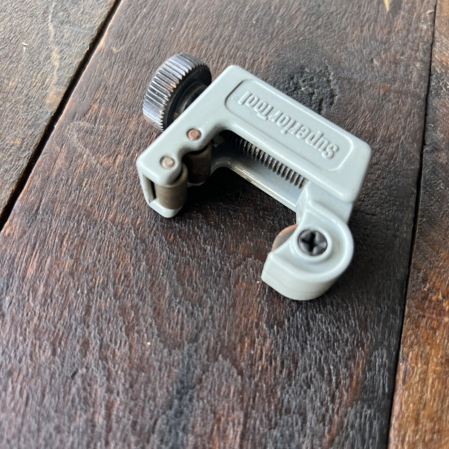 Superior Tool Superior Tool Mini Tubing Cutter 1/8 to 7/8 Inch (USA) Gear Up