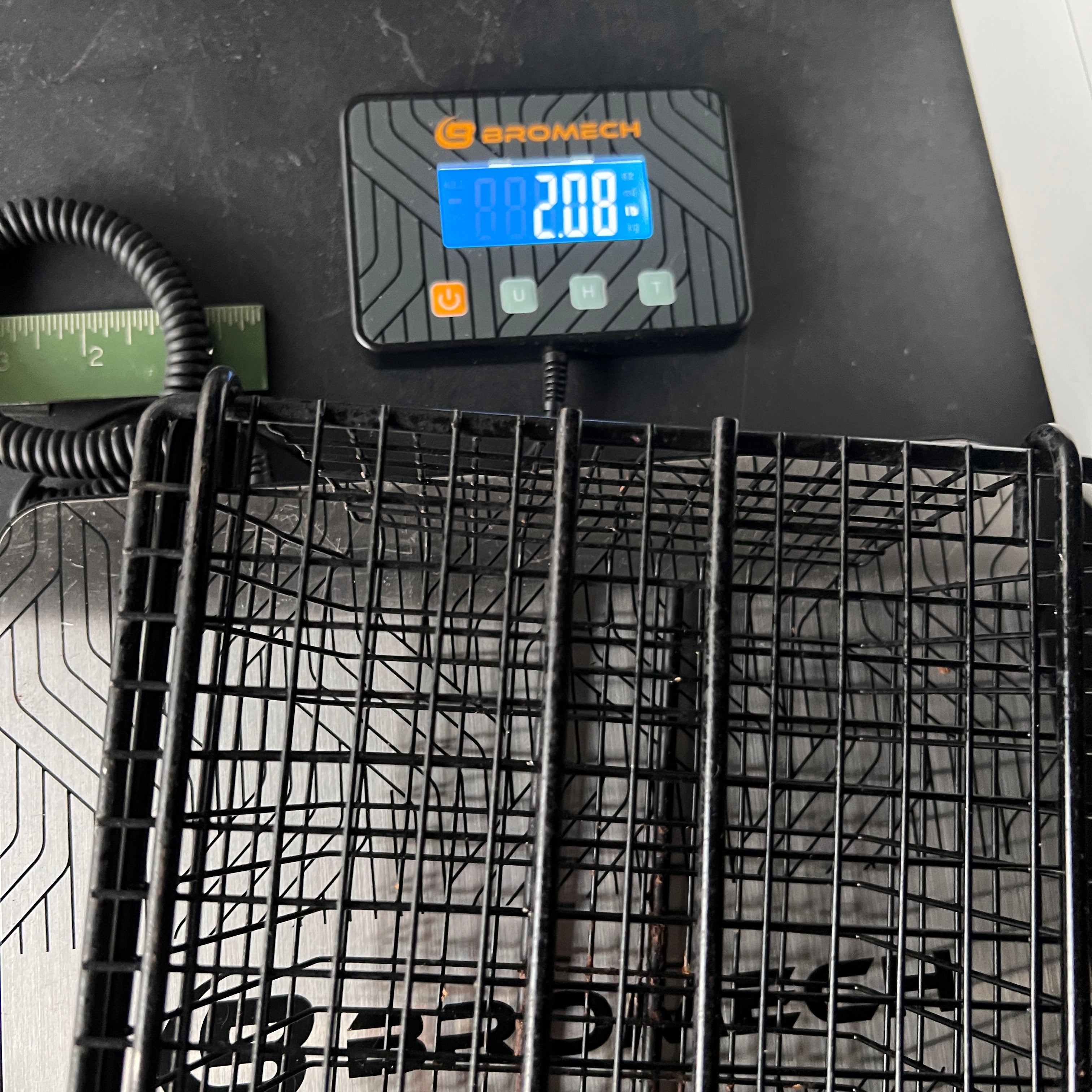 Brinkmann Charcoal Champion Hinged Wire Grilling Basket Gear Up