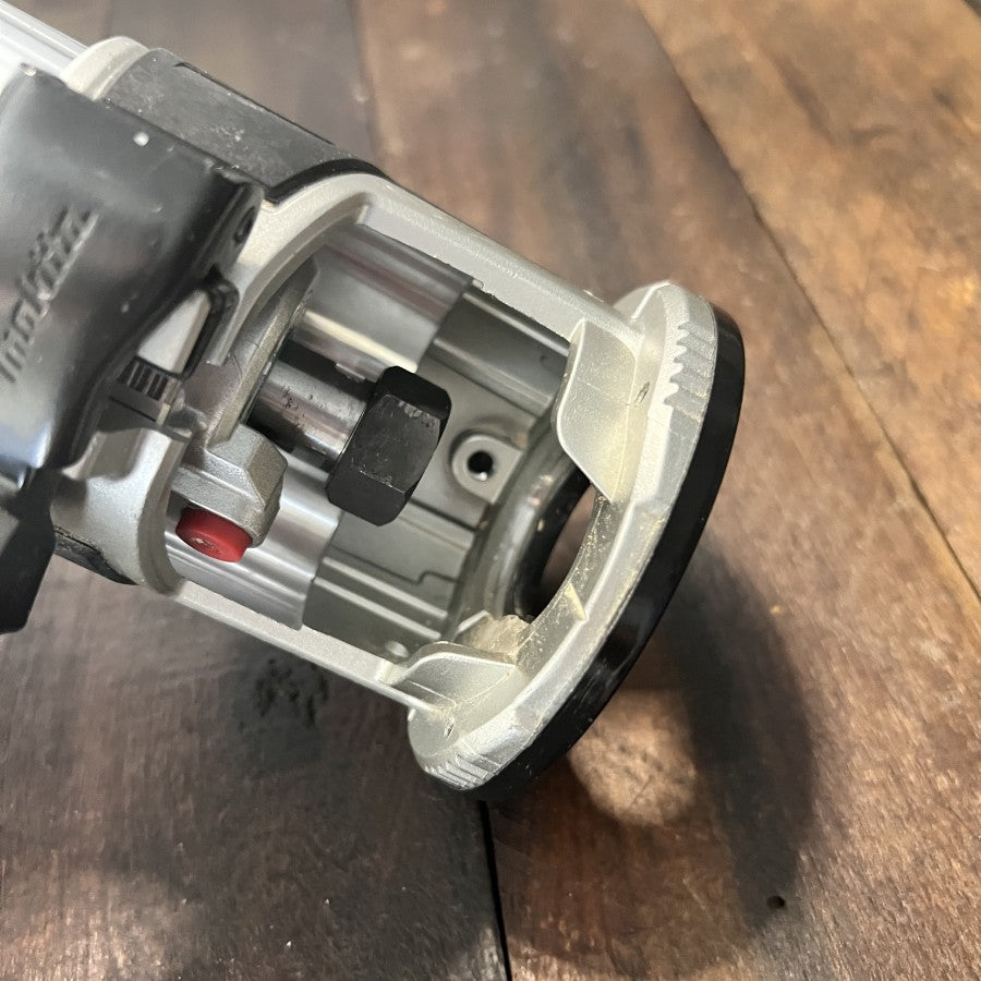 Makita XTR01Z 18V Brushless 1/4 Inch Compact Router (Tool Only)
