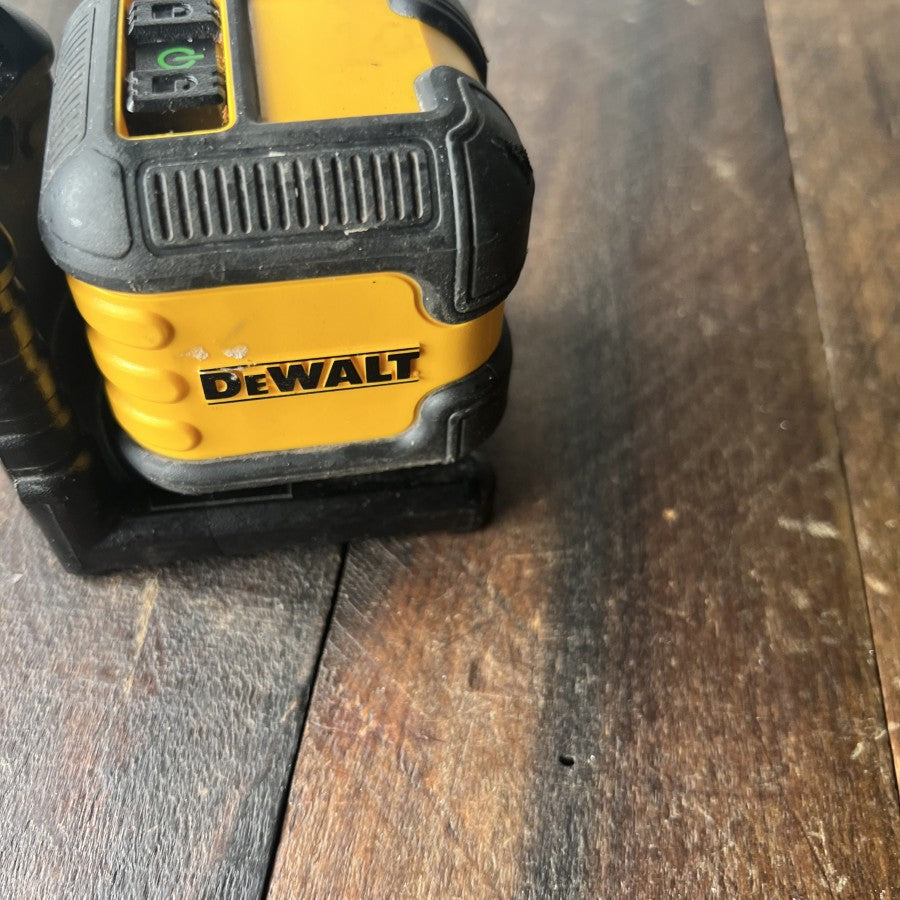 DeWalt DeWalt DW08802CG Green Cross Line Laser Level (Tool Only) Gear Up