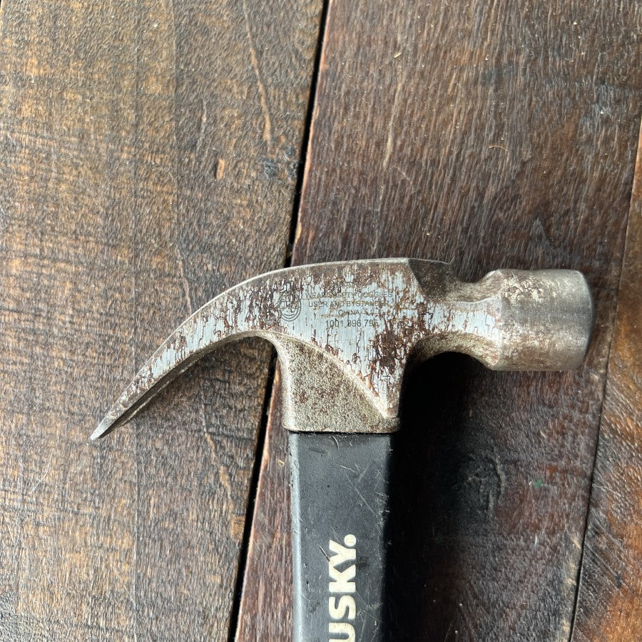 Husky Husky 1.5 lb Steel Claw Hammer Gear Up
