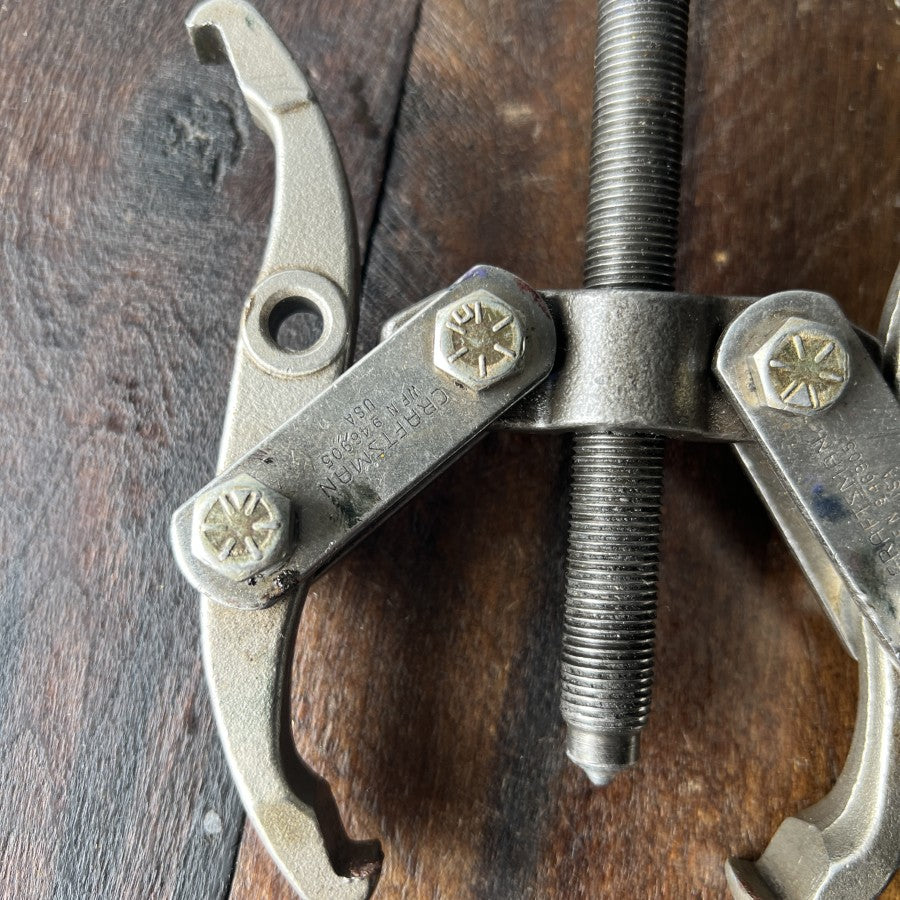 Craftsman Craftsman 946905 2 Jaw Gear Puller (USA) Gear Up