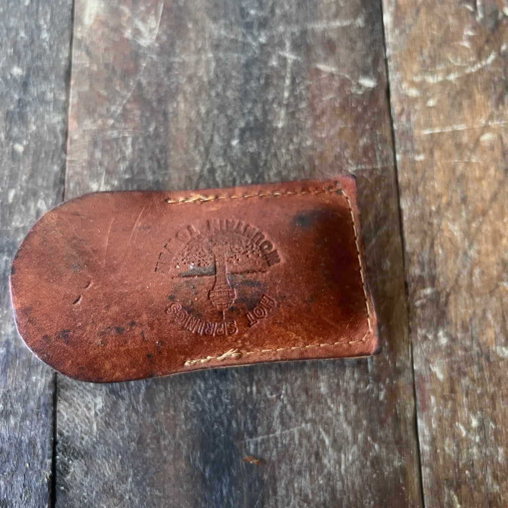 Washita Mountain Whetstone Company Soft Arkansas Pocket Sharpening Stone with Pouch (USA) Gear Up