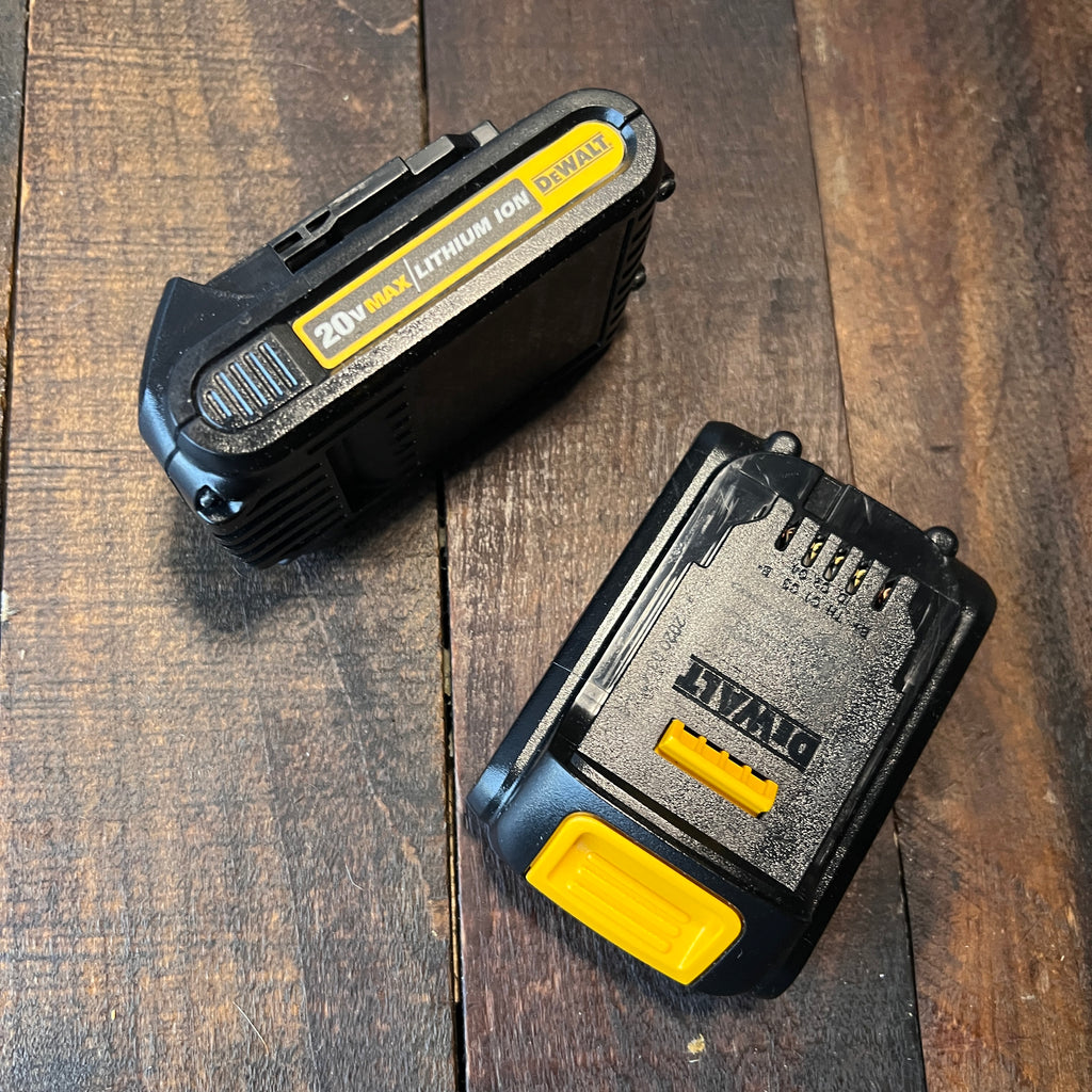 DeWalt DeWalt DCB207 20V MAX Compact 1.3Ah Lithium Ion Batteries Pair Gear Up