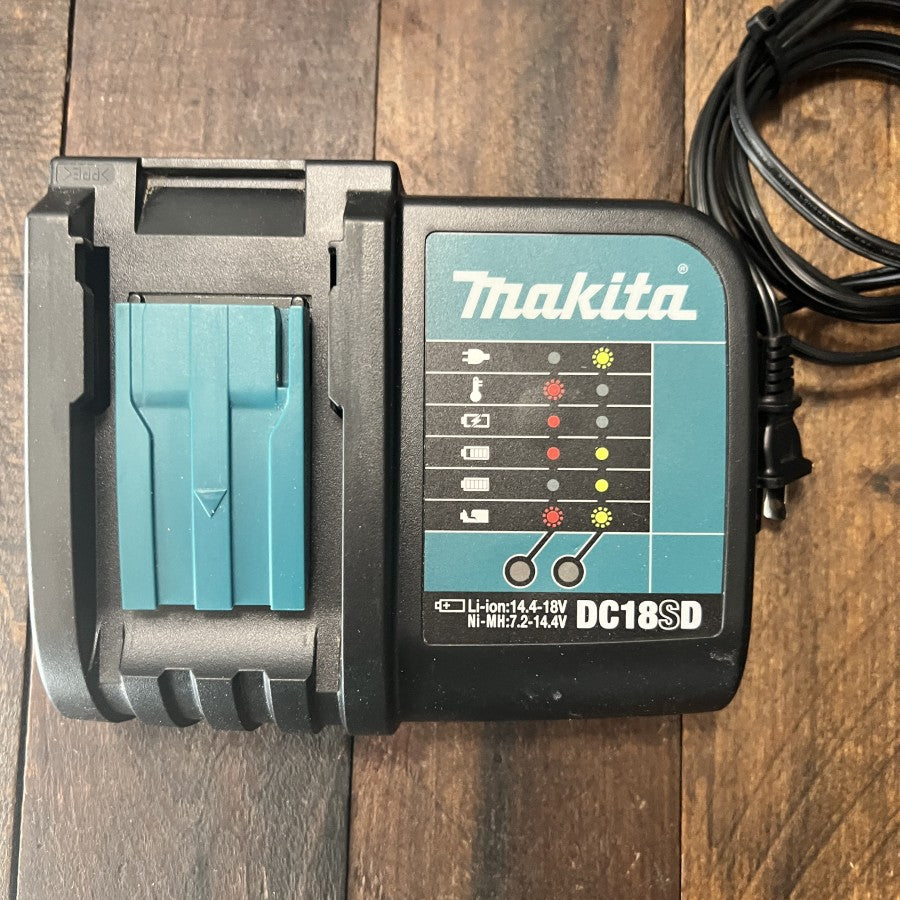 Makita DC18SD 18V LXT Lithium-Ion Battery Charger