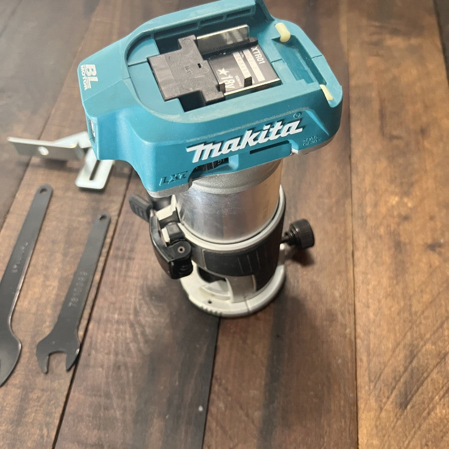 Makita XTR01Z 18V Brushless 1/4 Inch Compact Router (Tool Only)
