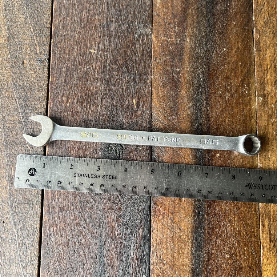 Snap-on Snap-on SOEX18 9/16 Inch Combination Wrench Gear Up