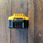 DeWalt DeWalt DCB205 20V MAX XR 5.0Ah Lithium Ion Battery Gear Up