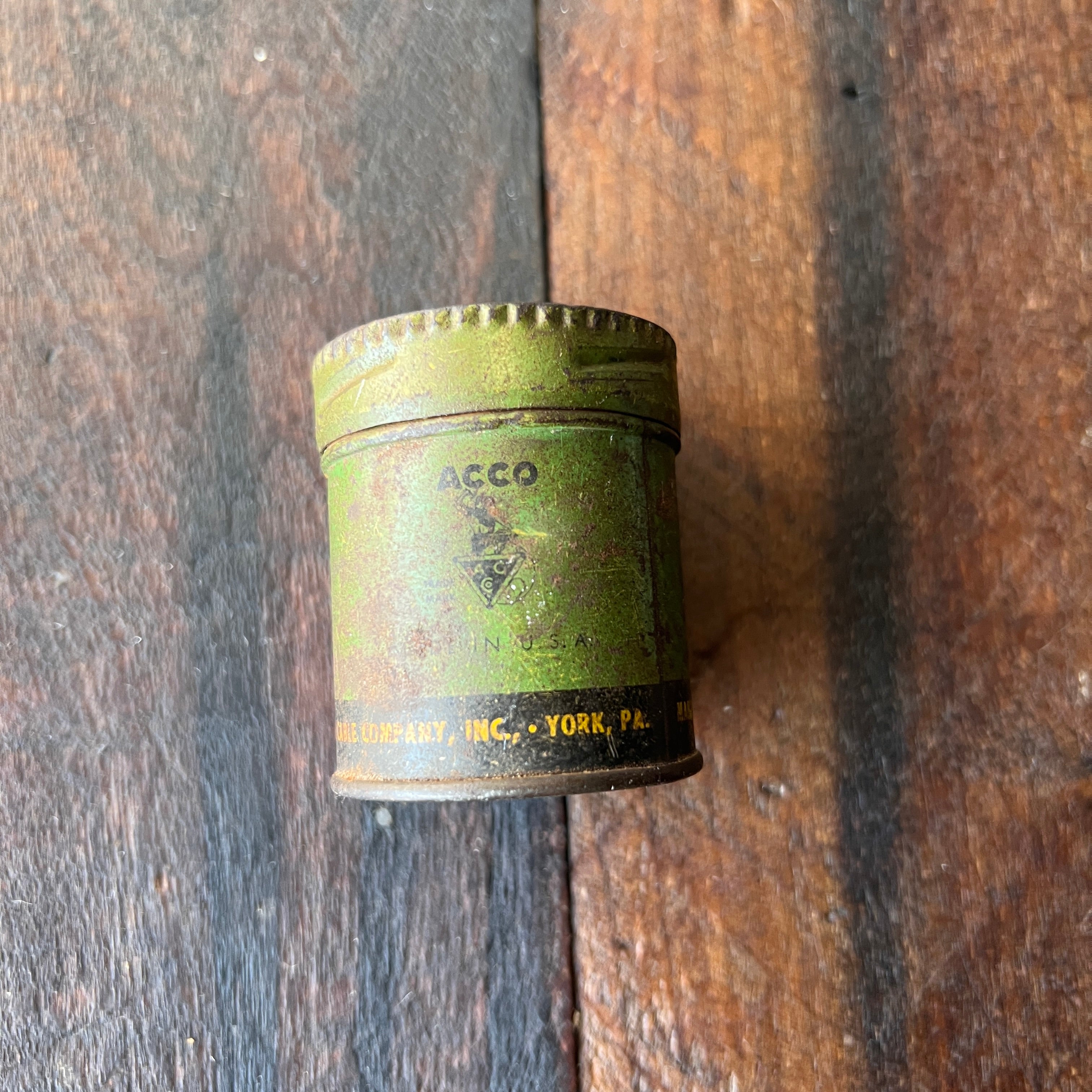 Campbell Vintage Campbell Hammerlock Cotter Pin Round Tin (USA) Gear Up