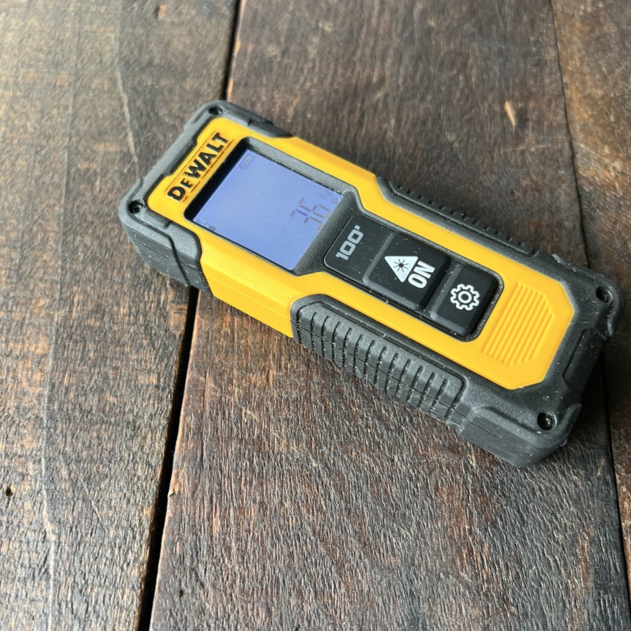 DeWalt DeWalt DWHT77100 100-Foot Laser Distance Measurer Gear Up