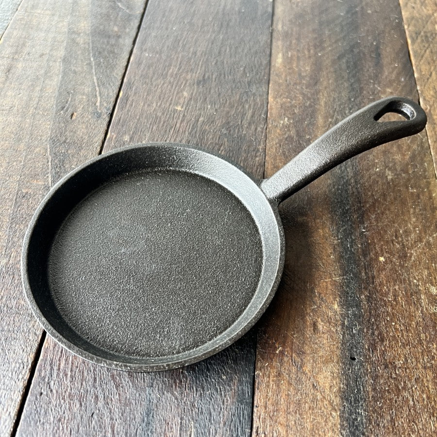 Other Mini Cast Iron Skillet 3.5 Inch Gear Up