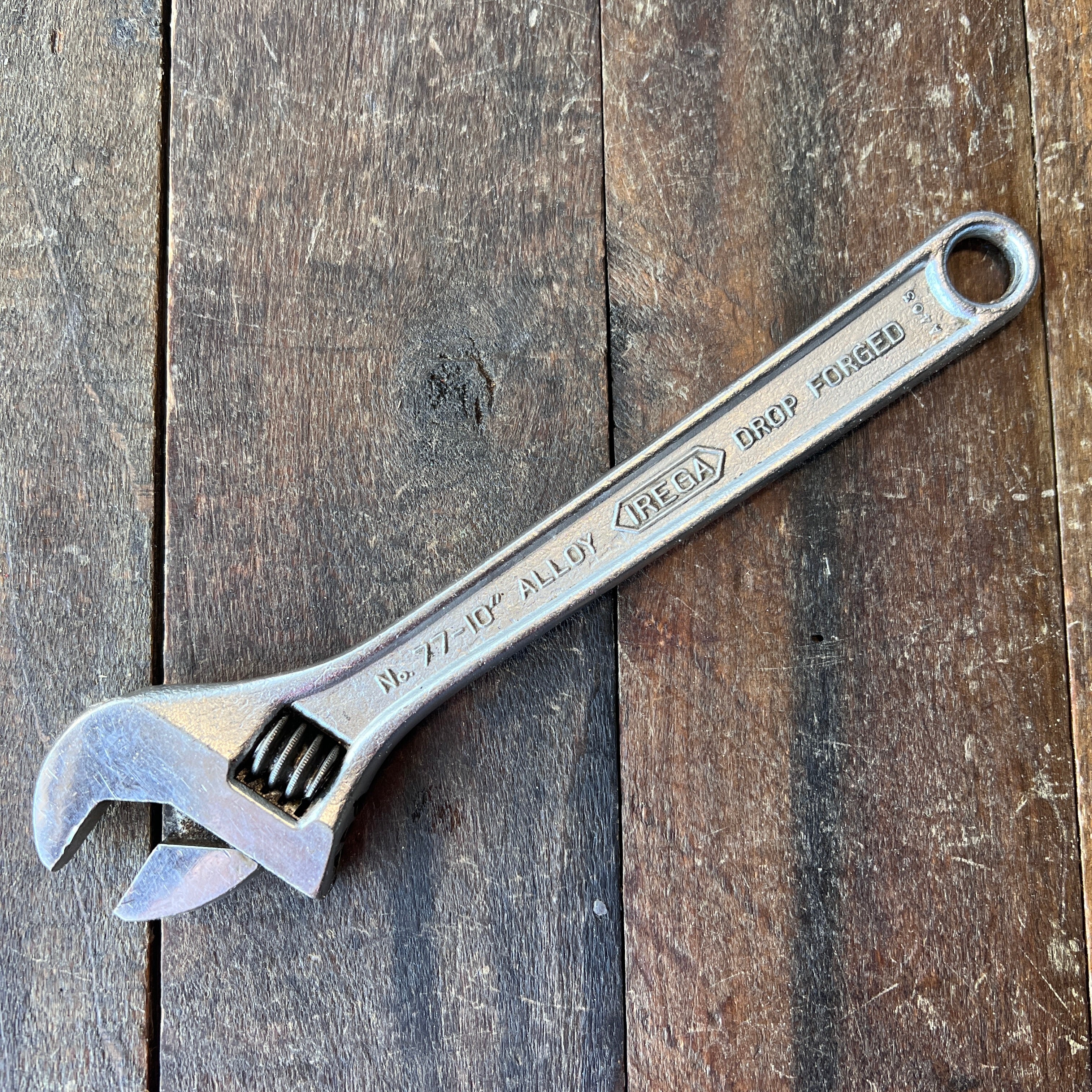 IREGA Irega No. 77 10-Inch Adjustable Wrench Gear Up