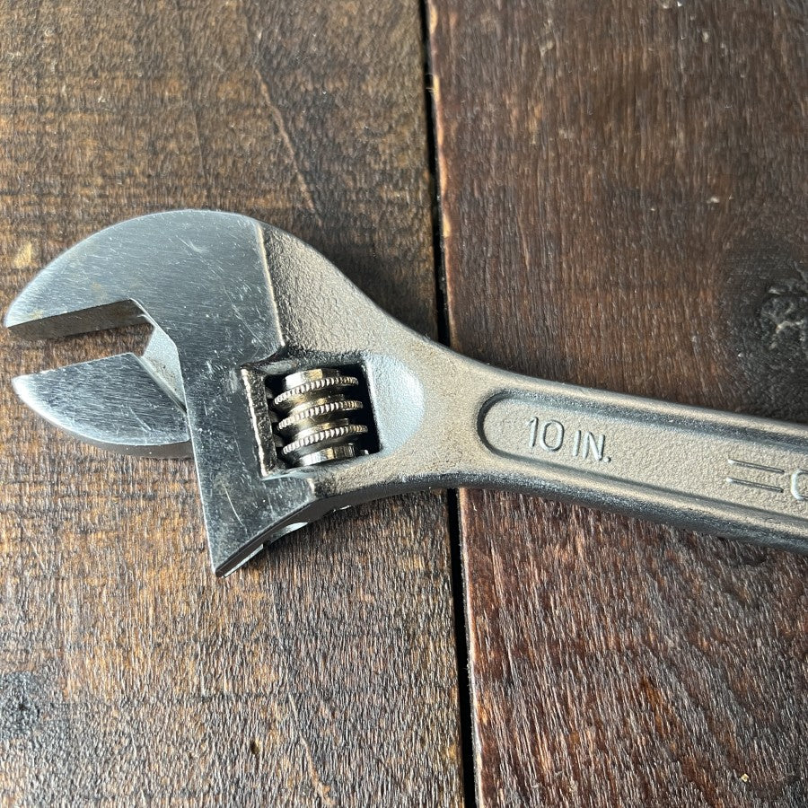 Craftsman Craftsman 944604 10 Inch Adjustable Wrench (USA) Gear Up