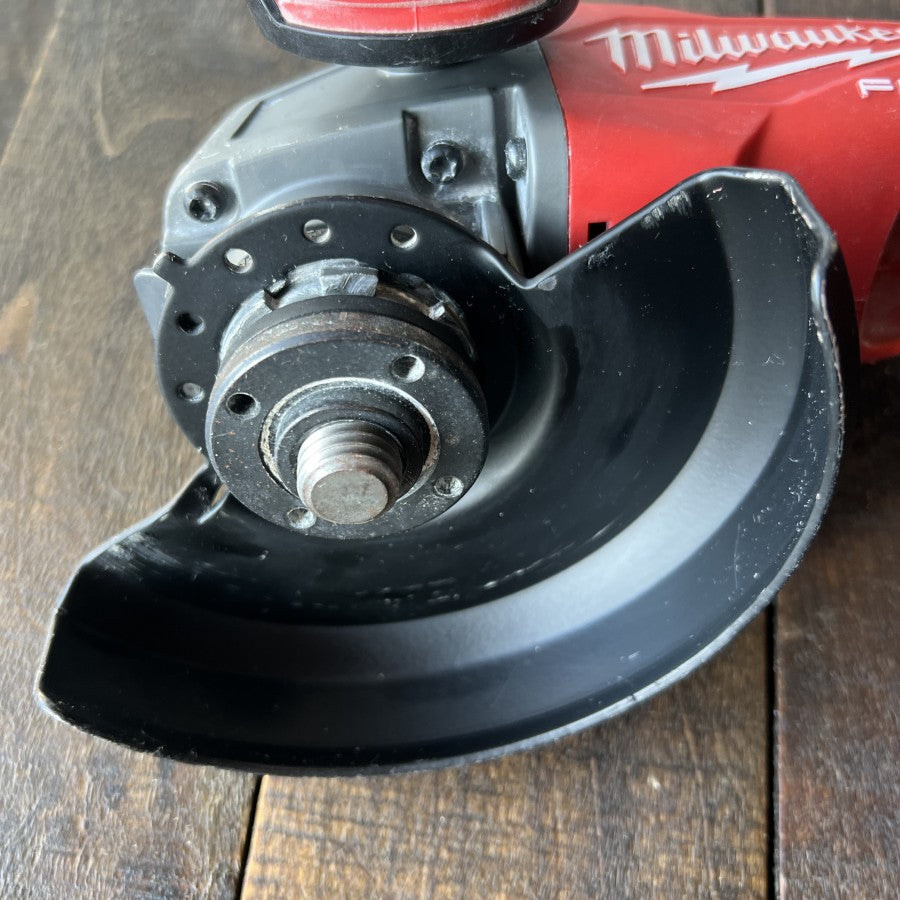 Milwaukee Milwaukee M18 FUEL 4-1/2 5 Inch Angle Grinder 2880-20 (Tool Only) Gear Up