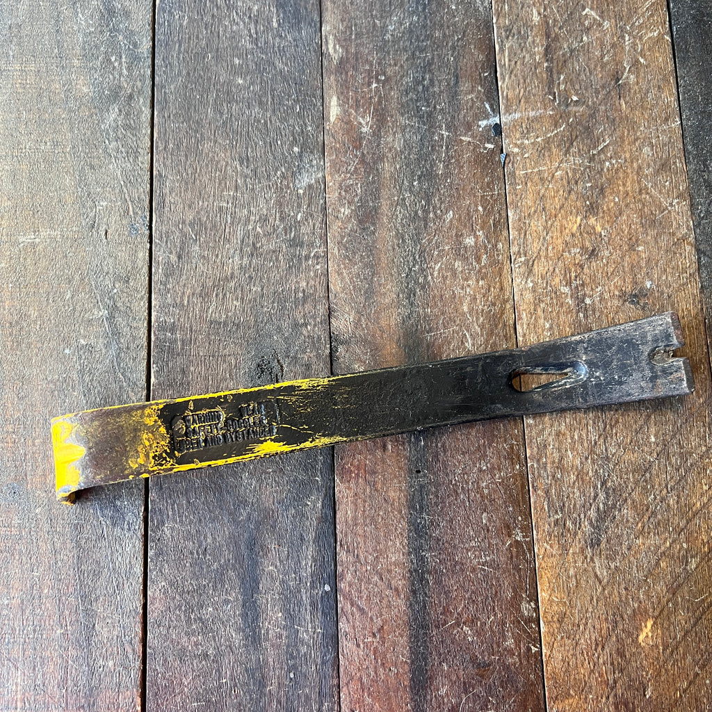 Stanley 12-Inch Utility Pry Bar Gear Up