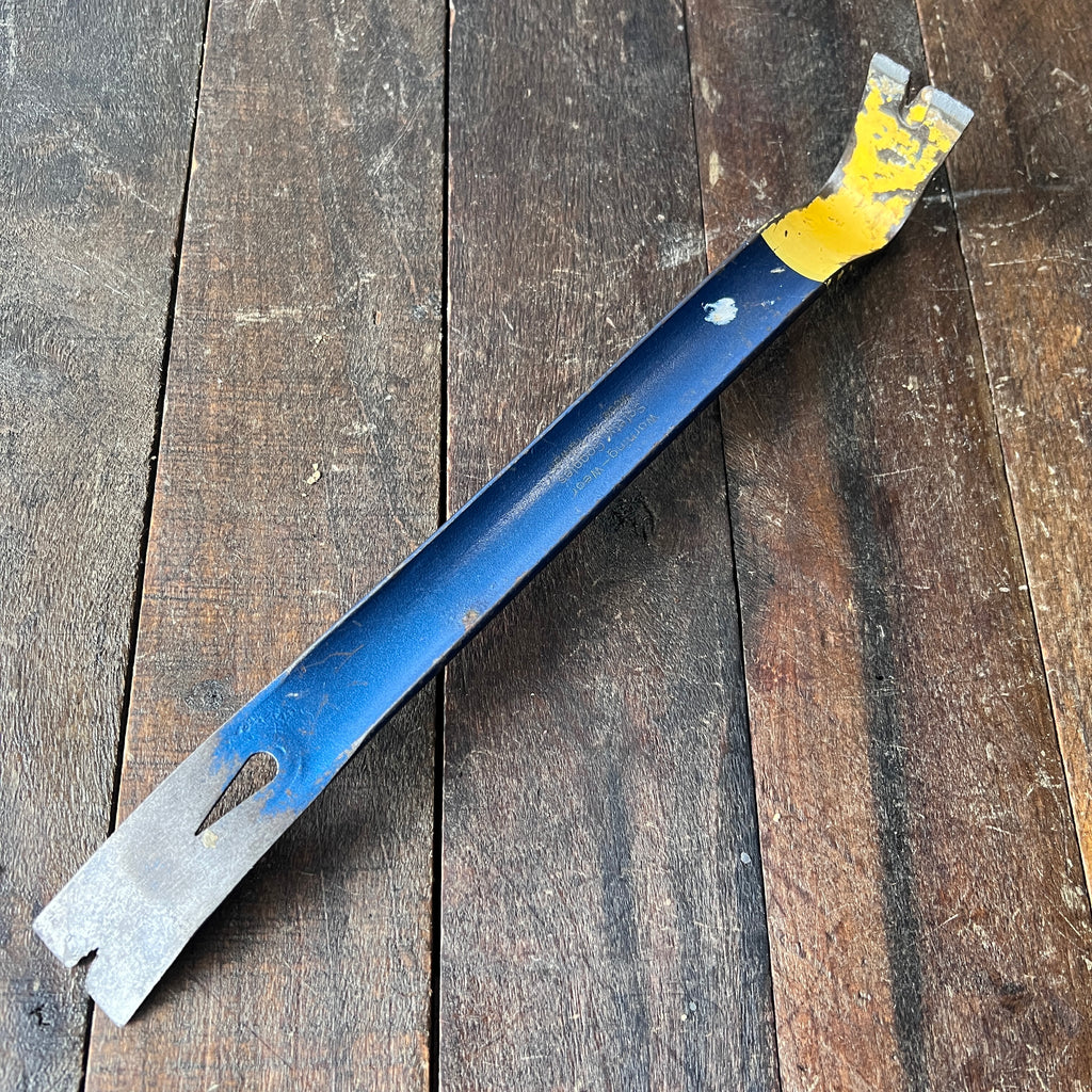 Estwing Estwing HB-15 15-Inch Handy Utility Pry Bar Made in USA