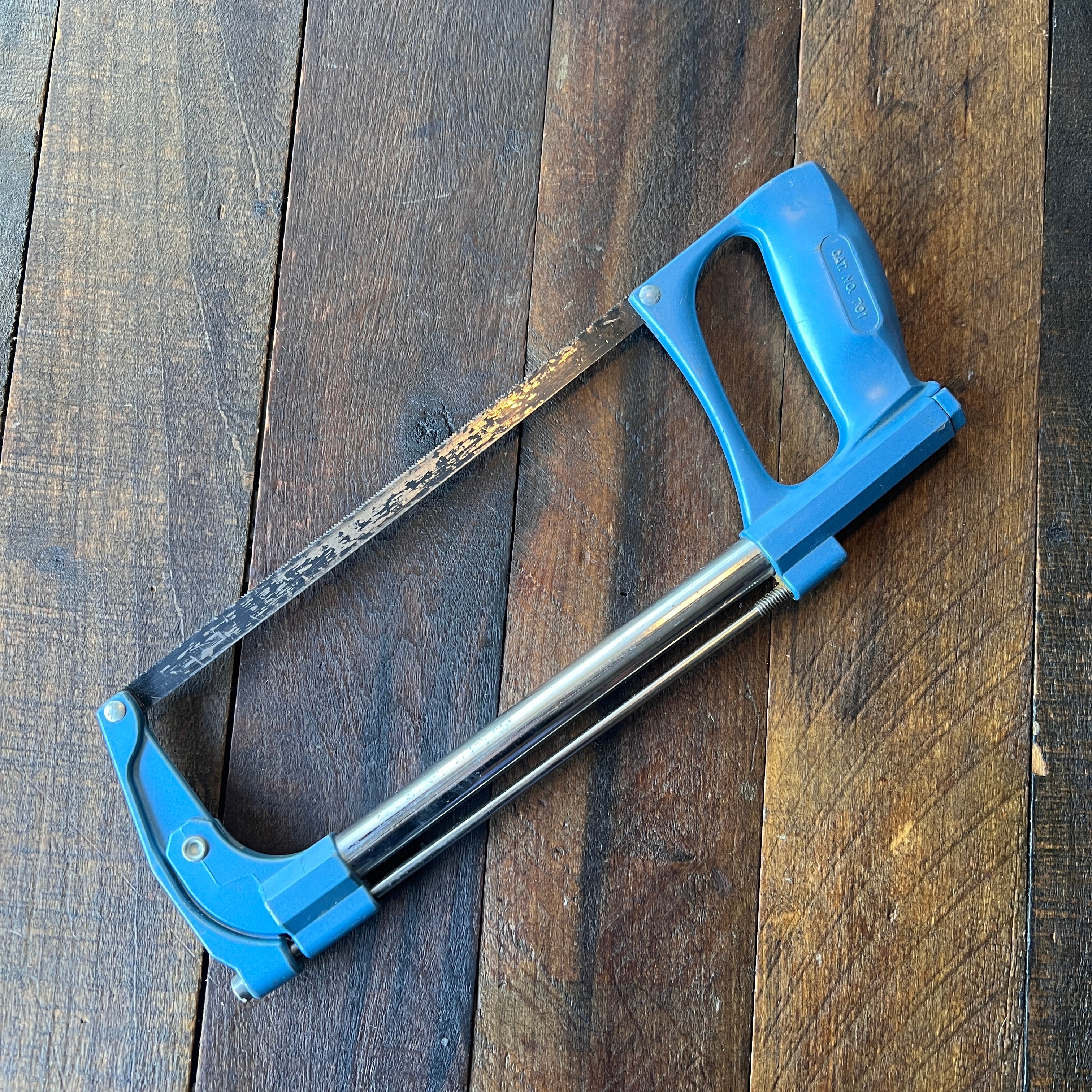 Klein Tools Klein Tools 701 Heavy-Duty Hacksaw Gear Up