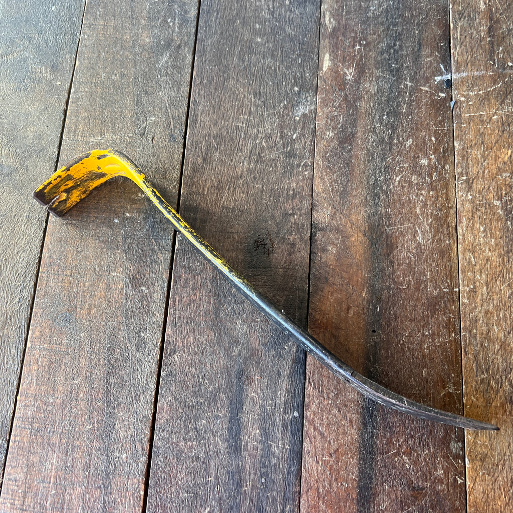 Stanley 12-Inch Utility Pry Bar Gear Up