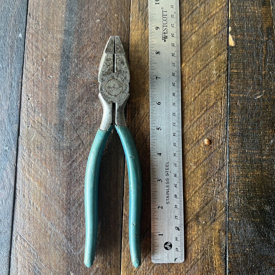 Channellock Channellock Lineman Pliers 7.5 Inch (USA) Gear Up