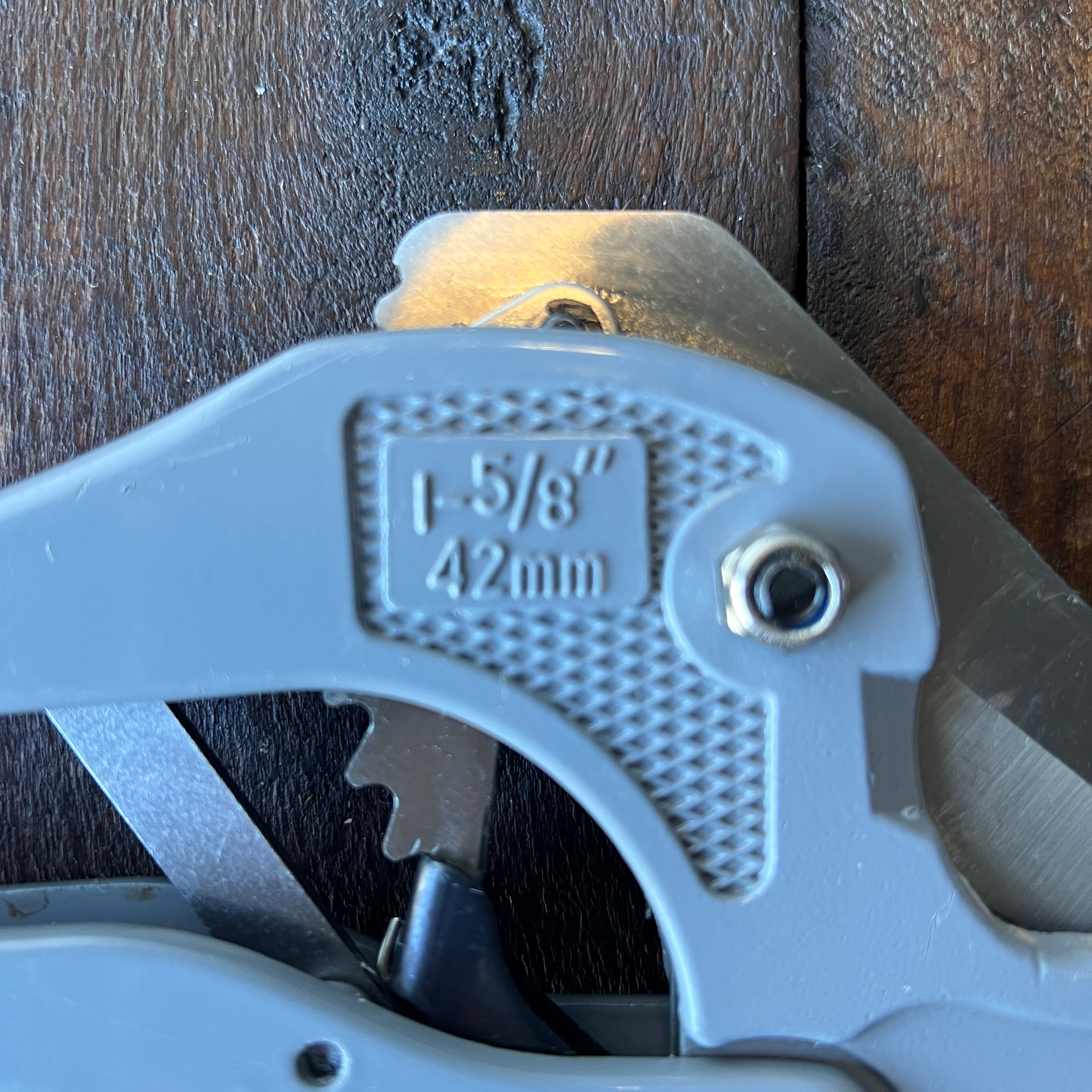 HDX HDX 1-5/8 inch Ratcheting PVC Tubing Cutter Gear Up