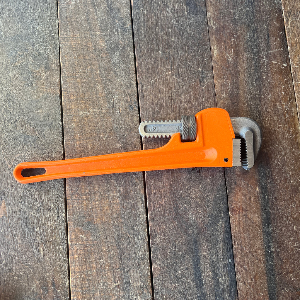Unknown 14-Inch Heavy Duty Pipe Wrench Gear Up
