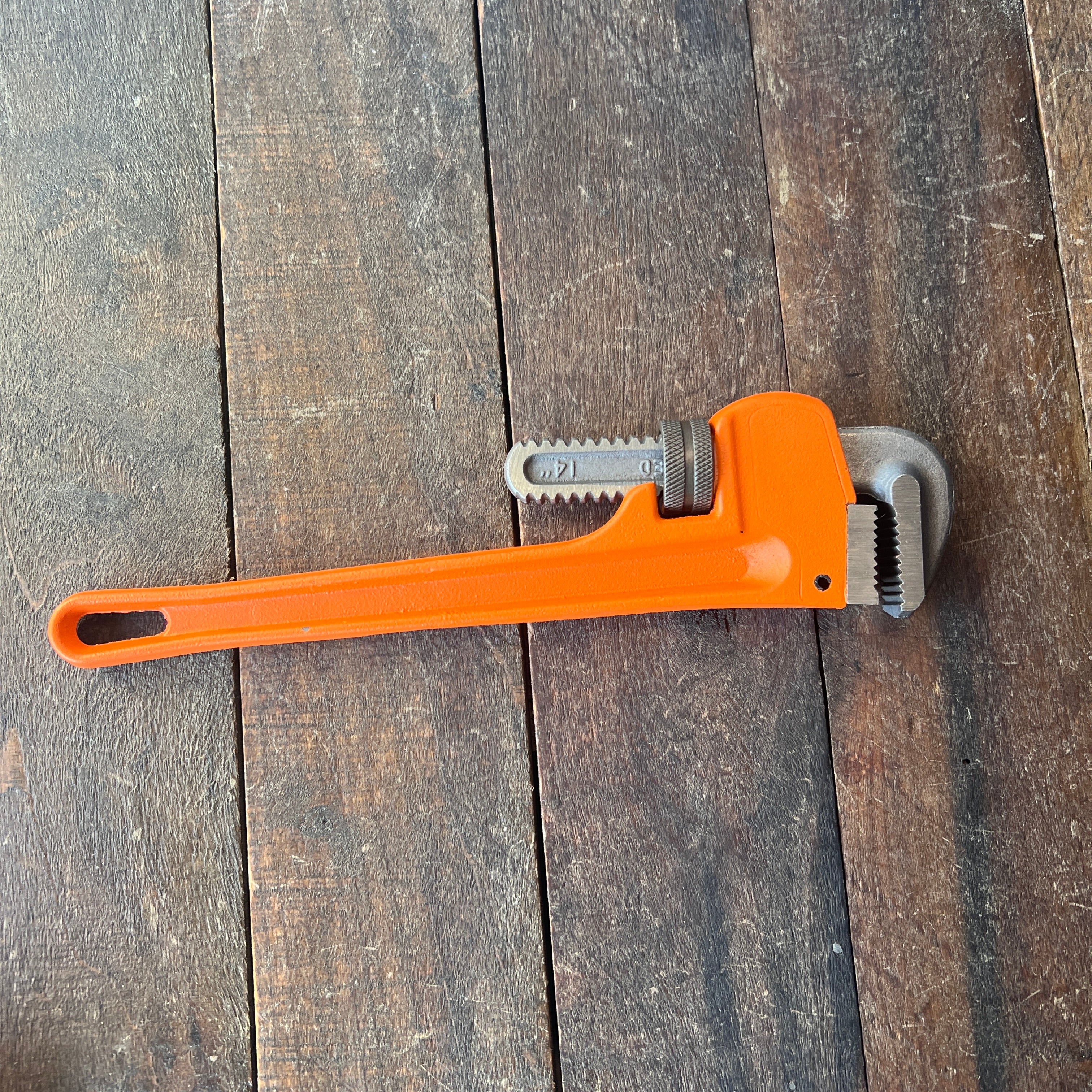 Unknown 14-Inch Heavy Duty Pipe Wrench Gear Up
