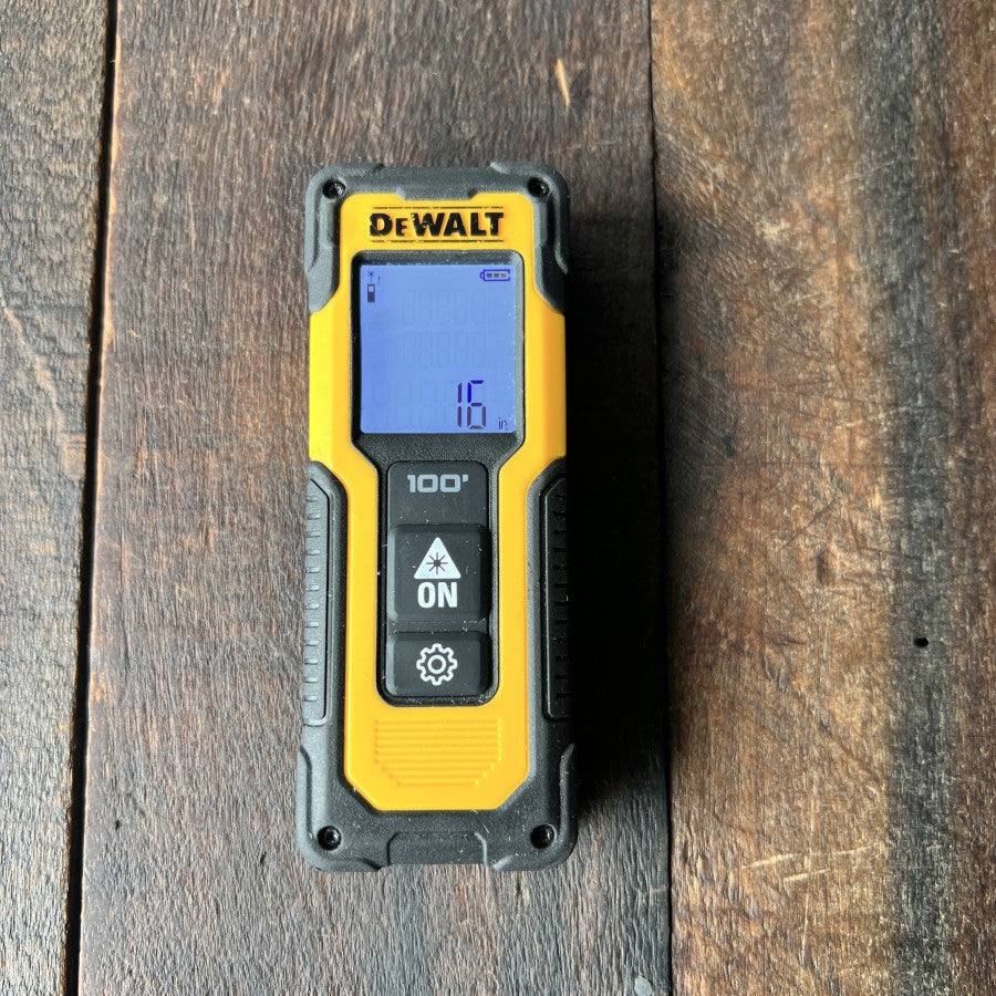 DeWalt DeWalt DWHT77100 100-Foot Laser Distance Measurer Gear Up