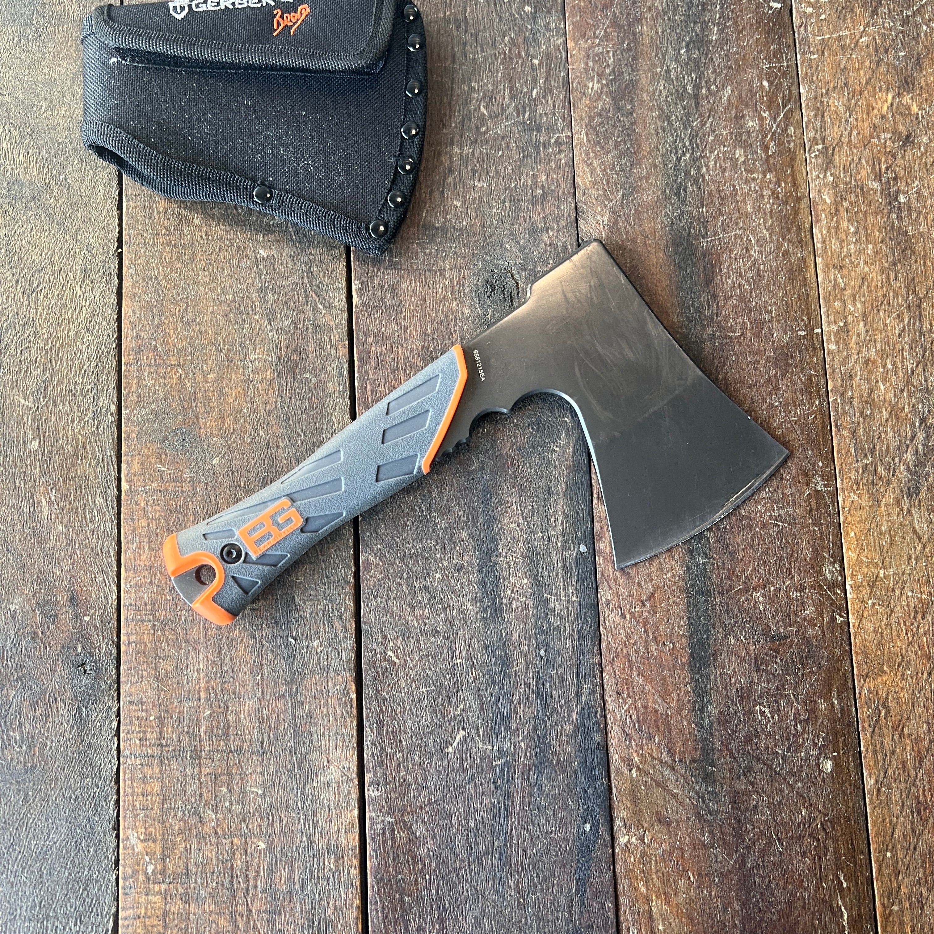 Gerber Gerber Bear Grylls Hatchet w/ Sheath Broadcut Camp Hatchet Gear Up