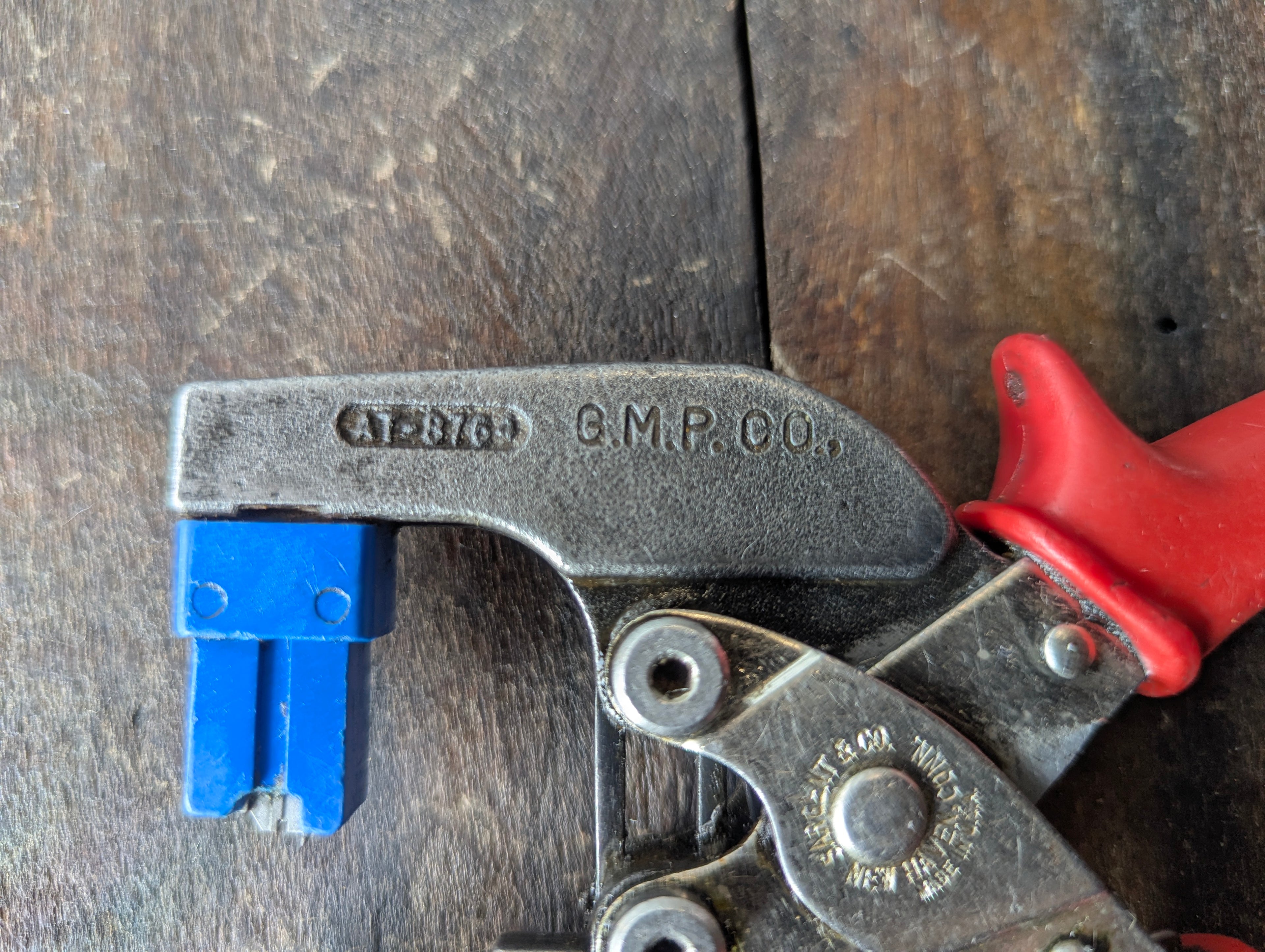 Unknown GMF AT-8764 Hand Tool